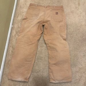 I am selling cargo carhartt pants